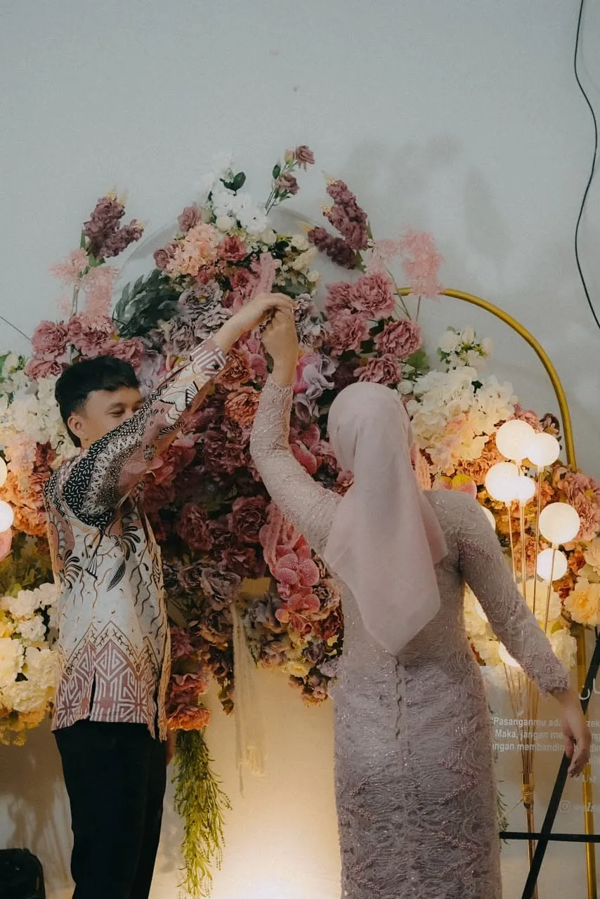 Elegant Engagement Stage Setting