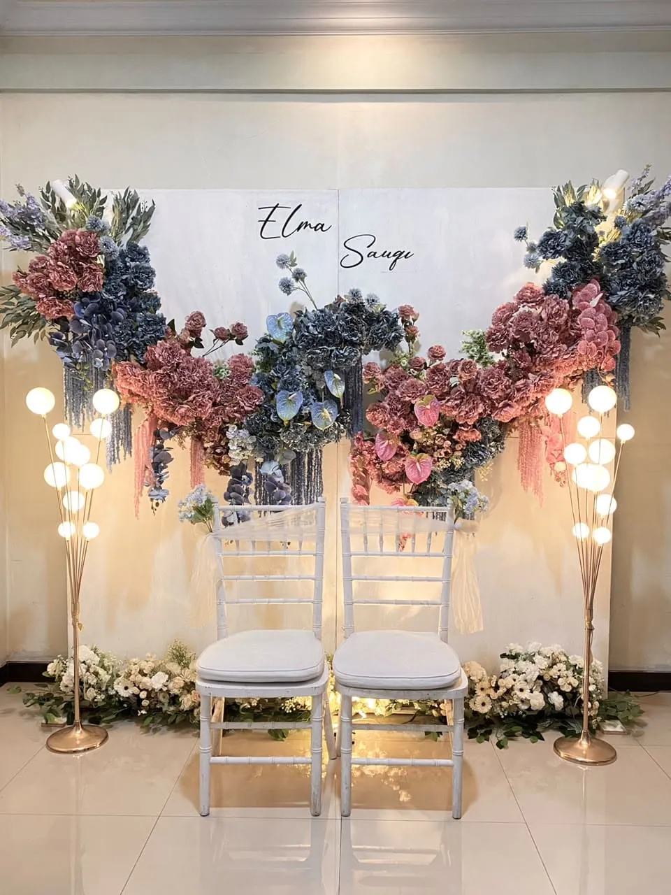 Exclusive Entrance Gate Decor